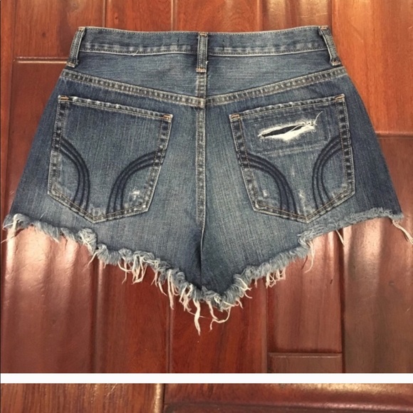 Hollister high waisted shorts - Picture 2 of 2
